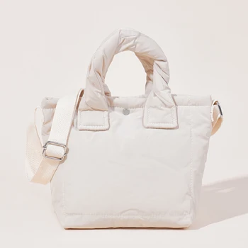  2022 Нова ежедневни модерна чанта през рамо, в есенно-зимната памучен чанта-тоут, скъпа чанта-месинджър, скъпа мини чанта